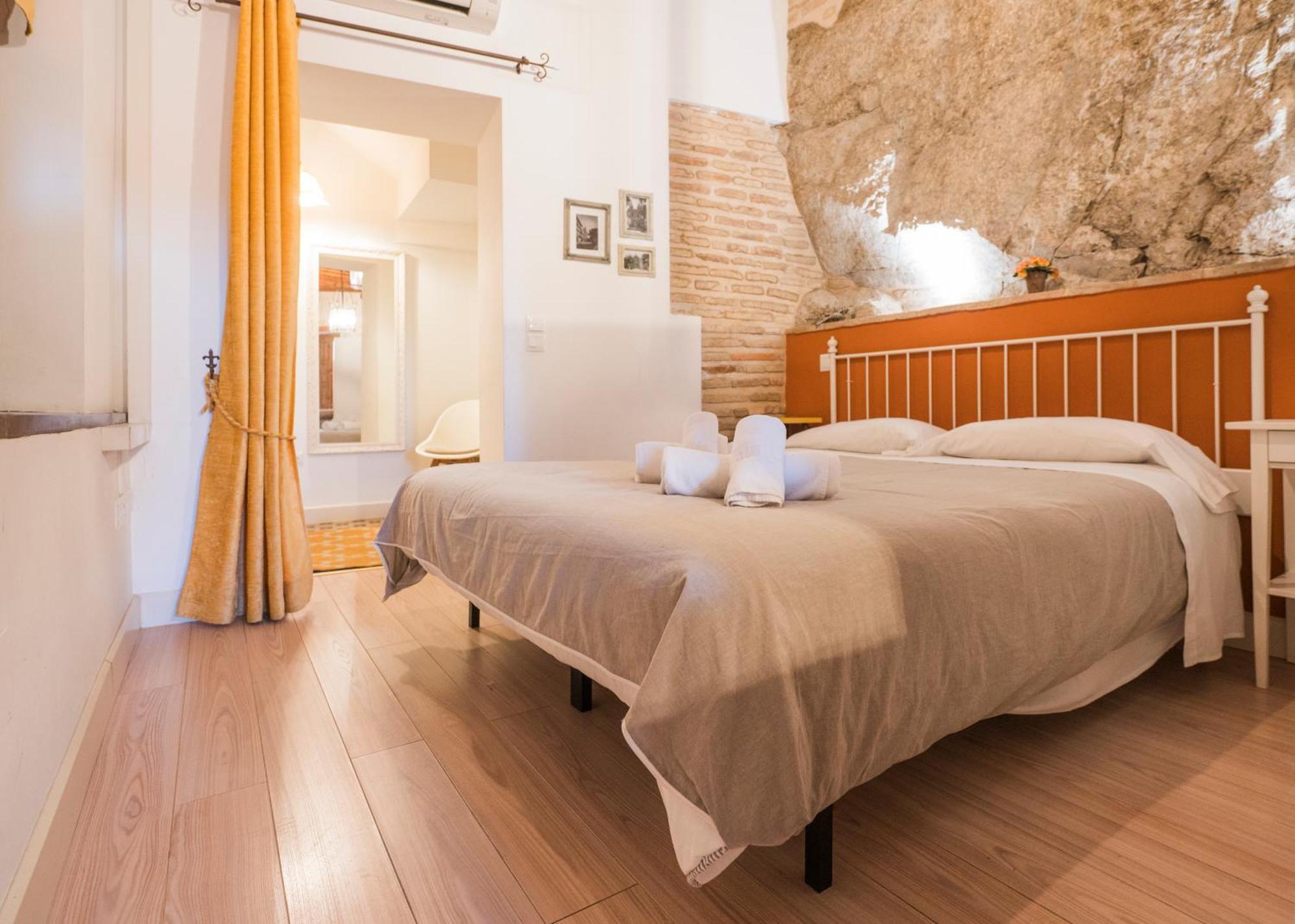 El Aljibe De San Cipriano - Apartamentos Aloha Toledo Kültér fotó
